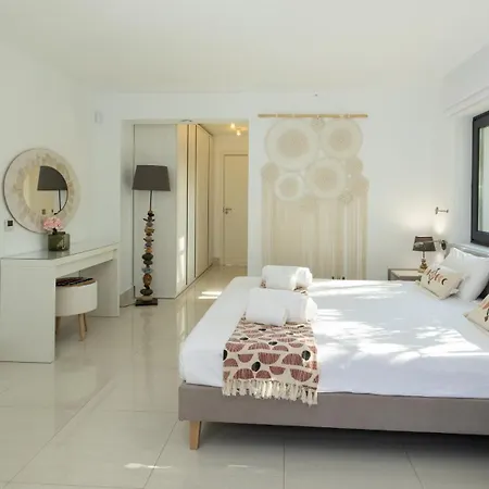 Dune, Luxury Villa, 5 Min Walk To The Villa *