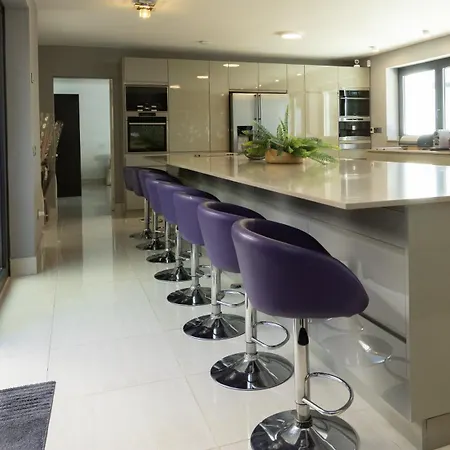 Villa Dune, Luxury Villa, 5 Min Walk To The Marbella